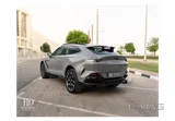 أستون مارتن دي بي إكس 2023